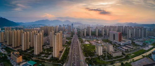 甌海區(qū)委書(shū)記王振勇 激揚(yáng)新時(shí)代溫州人精神激發(fā) 奮戰(zhàn)奮進(jìn) 新干勁 在建設(shè) 重要窗口 中高水平展現(xiàn) 甌海風(fēng)景